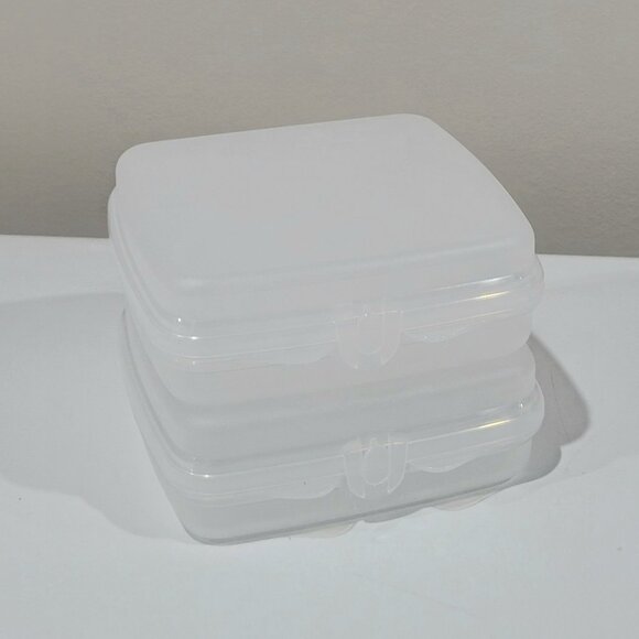NEW in pkg set of 2 clear Tupperware sandwich keepers - Picture 2 of 2